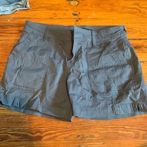 Prana elle short size 4 in chalkboard